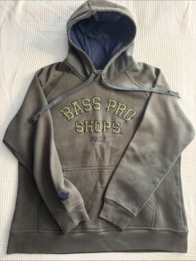 Bass Pro Shops Green Pullover Hoodie